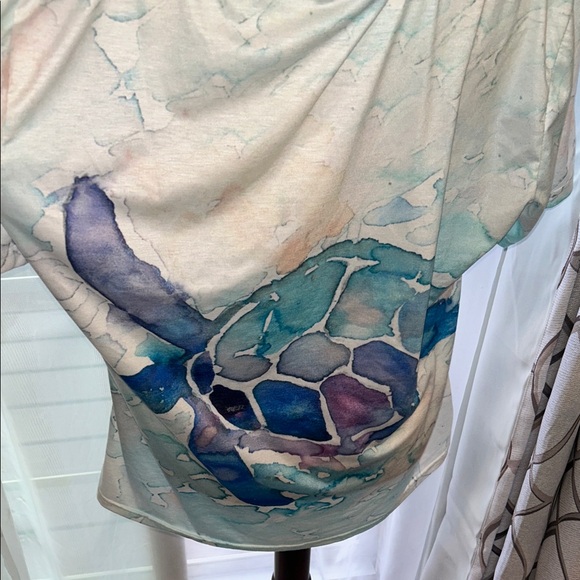 Womens Plus Size V-Neck T-Shirt with Turtle Design Size 3x - Picture 2 of 7